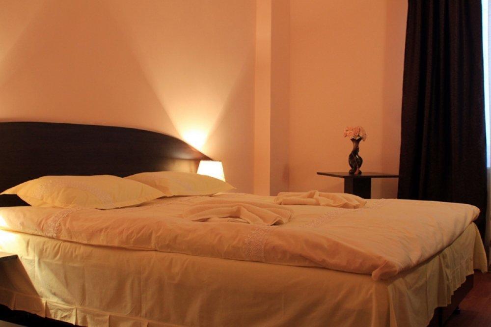 Auberge de jeunesse Romula Imperial à Caracal Extérieur photo